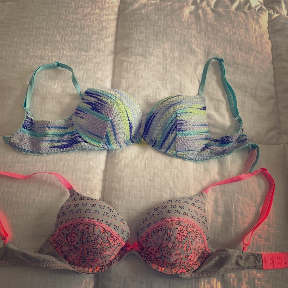 *Bundle* Two Victoria’s Secret Bras